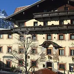 Zum Hirschen 3*