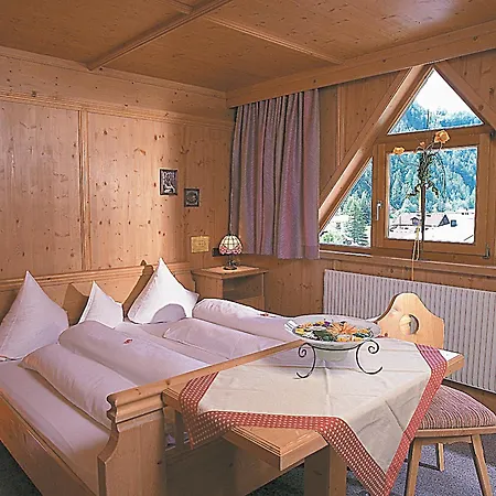 Zum Hirschen Hotel