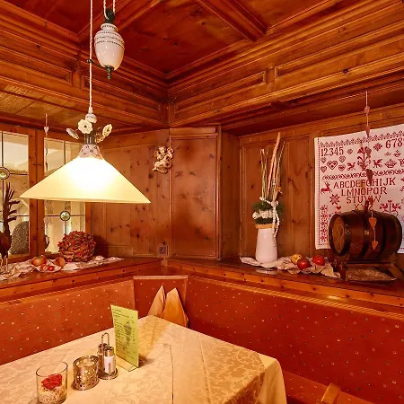 Hotel Zum Hirschen 3*
